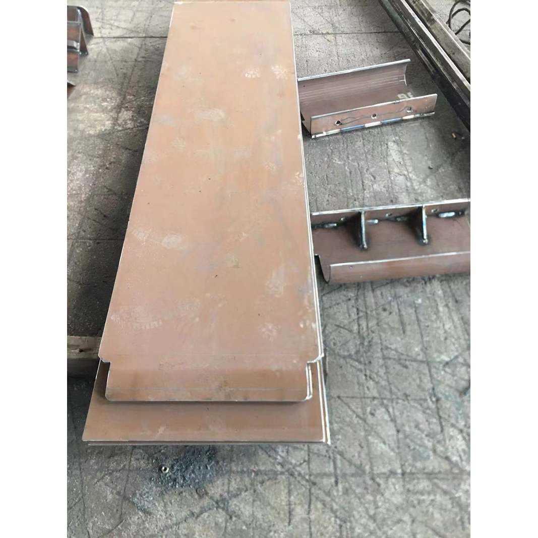 天順長(zhǎng)城SP1860攤鋪機(jī)輸料底板總成 天順長(zhǎng)城SP1860攤鋪機(jī)輸料底板總成
