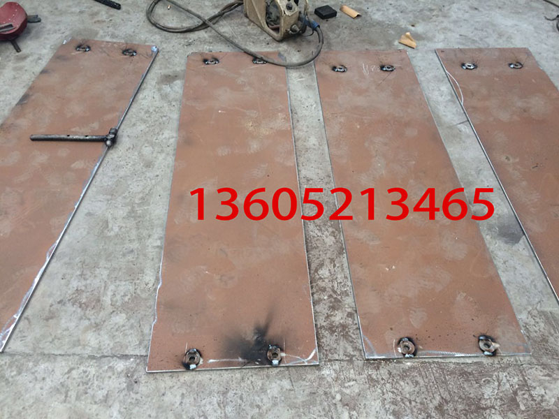 中聯(lián)DTU90攤鋪機(jī)輸料底板總成 中聯(lián)DTU90攤鋪機(jī)輸料底板總成